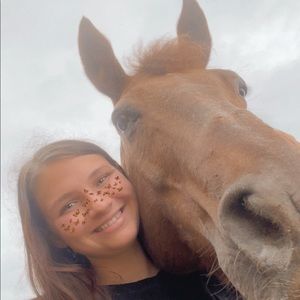 Meet your Posher, Bailey